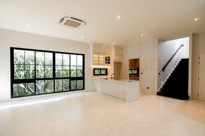 ขายบ้านเดี่ยว : Narasiri Victoire Krungthep Kreetha 4 bedrooms, for sale