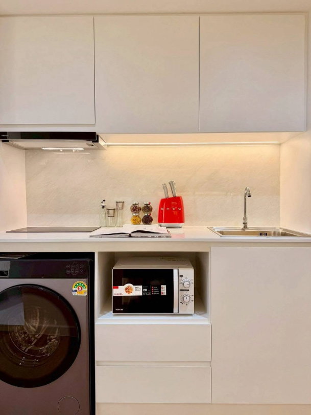รูป 🏢 เจ ซี ฮิลล์ เพลส ห้องรีโนเวทใหม่ สไตล์อบอุ่น บิลต์อินครบ - รูปที่ 5/9