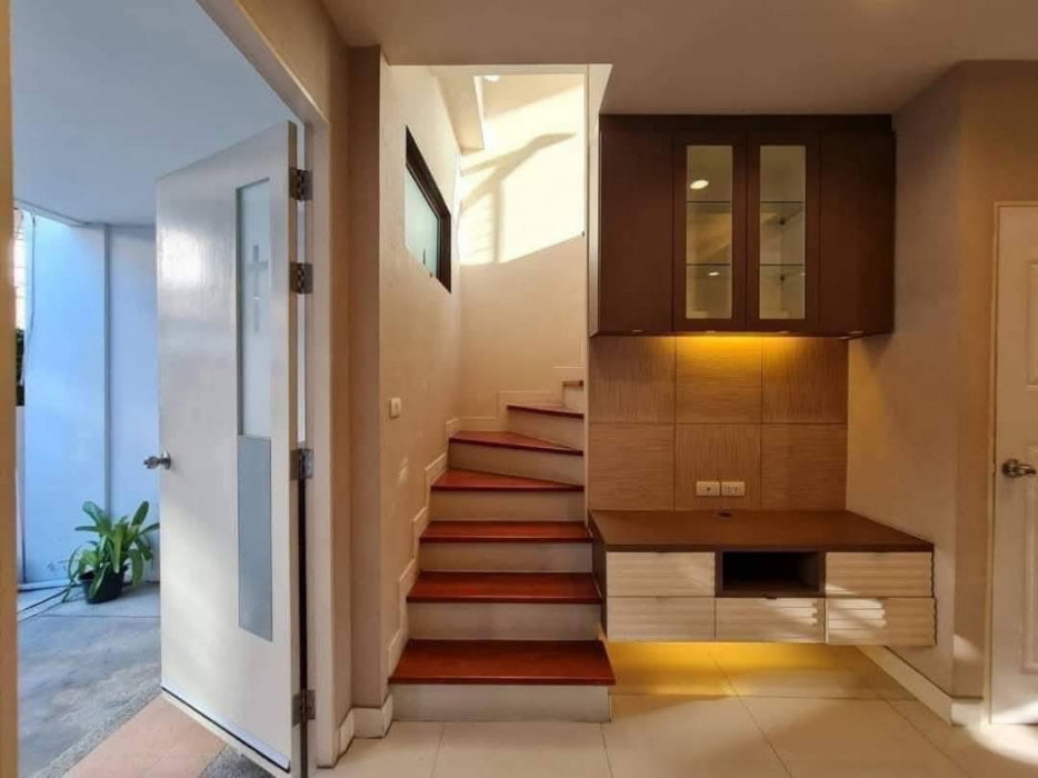 รูป ให้ เช่าทาวน์โฮม 3 ชั้น สุขุมวิท 62 BTS บางจาก 3 ห้องนอน 4 ห้องน้ำ - รูปที่ 8/11