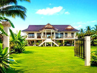 บ้านเดี่ยวให้เช่า : วัดเขาศรีวิชัย รร.บ้านท่าอิฐ 1 กม.บางโพธิ์ สุราษฎร์ธานี AIRBNB บนที่ดิน 3 ไร่ คฤหาสน์หรู 3นอน 3น้ำ 189 ตร.ม.
