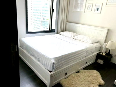 Condos for rent : Condo for rent “Edge Sukhumvit 23” Floor 14 30 SQM 1 Bedroom 1 Bathroom close to Terminal 21 with convenient access to BTS Asoke and MRT Sukhumvit.