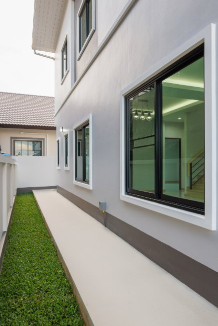 picture Spacious Two-Storey Detached House for Sale - 28/30