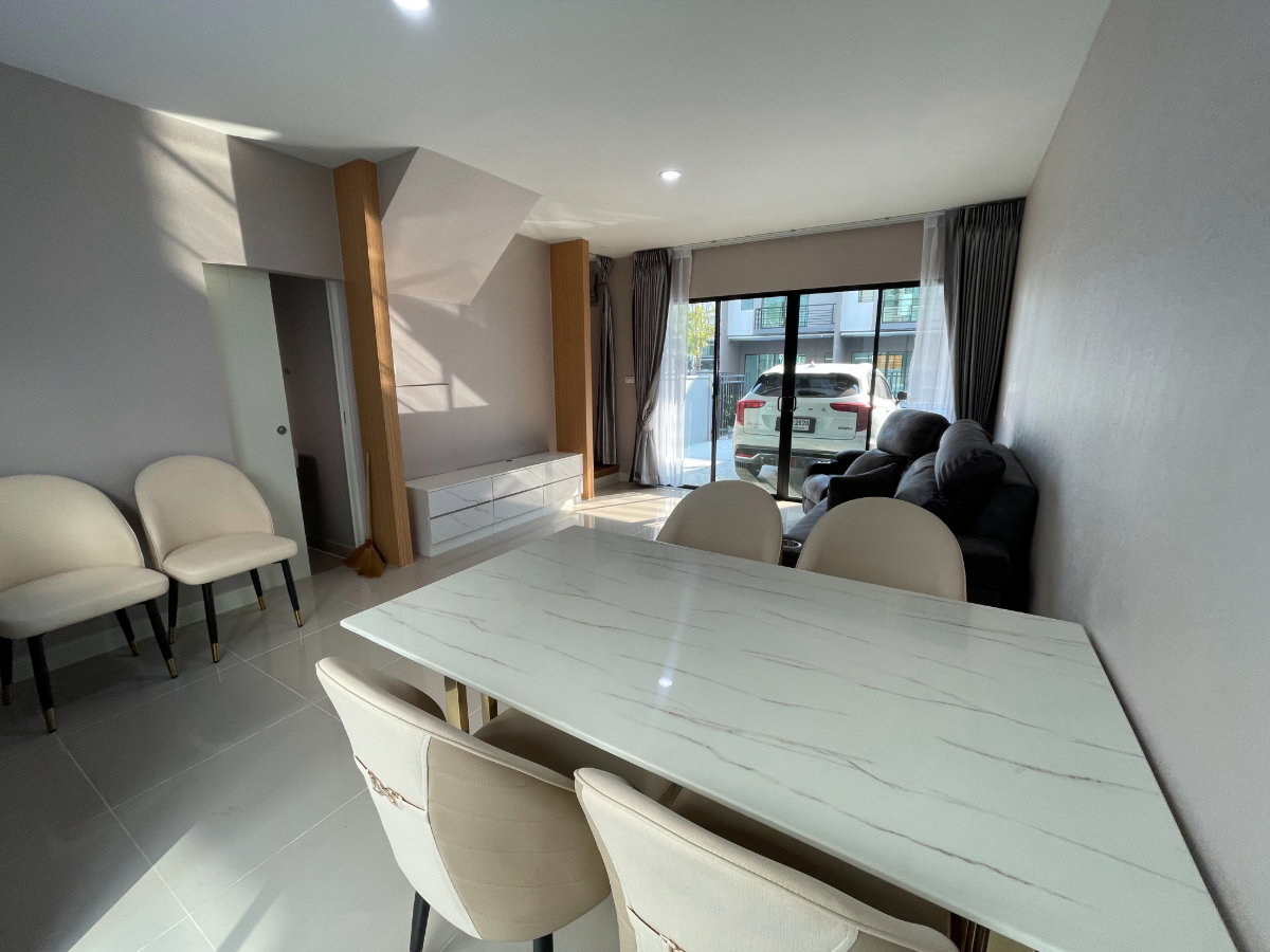 picture 🌟 Owner Post! Stunning Fully Furnished Townhome – Just Bring Your Luggage & Move In! ✨ - 4/22