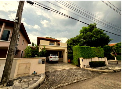 Houses for sale : Single house for sale near Airport, Grand Canal Don Mueang . 252 sq m usable area, 113 sq wah land plot. Ready to move in.