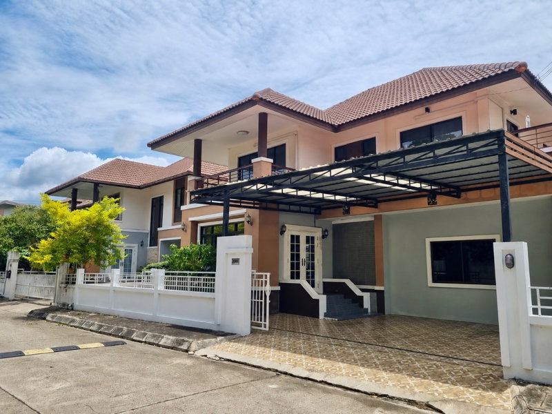 บ้านเดี่ยวให้เช่า : 🏡 ให้เช่าบ้านเดี่ยว 2 ชั้น ในโครงการคุณภาพ ใกล้สนามกอล์ฟ เดินทางสะดวก ใกล้กาดฝรั่ง หางดง พร้อมเฟอร์นิเจอร์ครบชุด ทำเลดีมาก