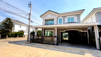 บ้านเดี่ยวให้เช่า : ให้เช่า บ้านหลังมุม โกลเด้น นีโอ 2 รามอินทรา วงแหวน ใกล้ทางด่วนจตุโชติ พร้อม EV Charger และ Solar Cell