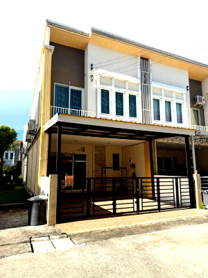 Townhouses for sale Department of Mental Health : 😍Urgent sale, beautiful house behind the rim 🌳🏡😍  The house is ready to move in.💃🏻  Golden Town Village Ngamwongwan-Prachachuen 🏠