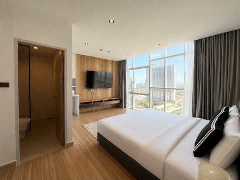 ใให้เช่า The Grand Jomtien Pattaya Beach คอนโดวิวทะเล 180 องศา เดินข้ามถนนถึงหาดจอมเทียนได้ (CPT004)