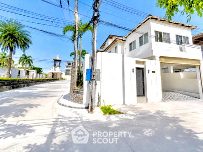 บ้านเดี่ยว หนองปรือ ชลบุรี : วิลล่า 4 ห้องนอน ขาย ในโครงการ Chateau Dale Residence อินช์ ออเนอร์ ไฟแนนซ์ (เลี้ยงสัตว์ได้) (ID 3017591)