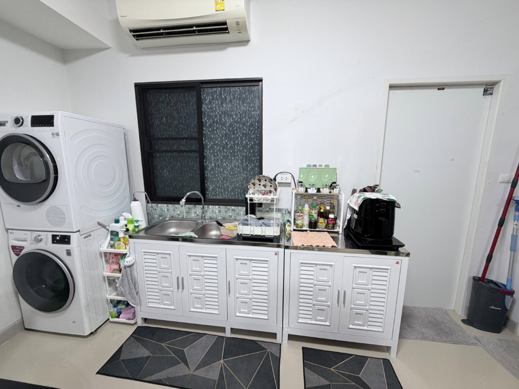 รูป "ยกบ้านให้ฟรี ทาวน์โฮม 2 ชั้น 3 ห้องนอน 2 ห้องน้ำ พร้อมเฟอร์นิเจอร์ เข้าอยู่ได้ทันที" - รูปที่ 6/16
