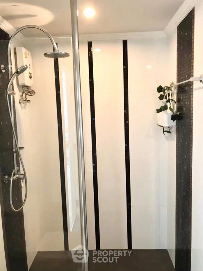 picture Bright 1-BR Condo on 2nd Floor, Amazon Residence Pattaya (ID 2754988) - 11/11