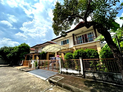 Houses for sale Porto Chino Shopping Mall : FOR SALE  HOUSE PROPERTY  4050000 BAHT.