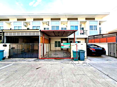 Townhouses for sale : TOWN HOUSE 17 Sq.w. Lat Lum Kaeo Pathumthani for 1.9M
