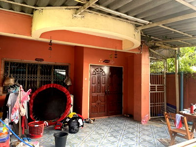 Shophouses for sale Muang Samut Sakhon Samut Sakhon : FOR SALE  COMMERCIAL BUILDING PROPERTY  1620000 BAHT.