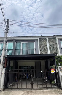 รูปภาพ 🏡ปล่อยเช่า ทาวน์โฮม 2 ชั้น บ้านใหม่มาก ดูแลอย่างดี ศุภาลัย เบลล่า กรุงเทพ-ปทุมธานี 3 ห้องนอน 3 ห้องน้ำ เฟอร์นิเจอร์ครบ พร้อมหิ้วกระเป๋าเข้าอยู่ได้เลย