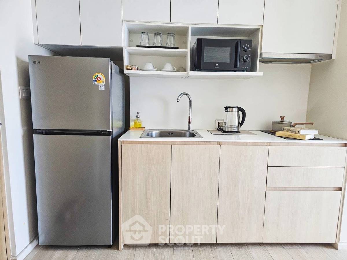 รูป คอนโดให้เช่า 1 ห้องนอน 32 ตร.ม. ชั้นสูง ที่ เวอรันดา เรสซิเดนซ์ พัทยา (ID 2083593) - รูปที่ 3/10