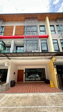 ให้เช่าทาวน์โฮม 3 ชั้น 3 ห้องนอน 4 ห้องน้ำ พื้นที่ 175 ตรม.   #A1-T0026