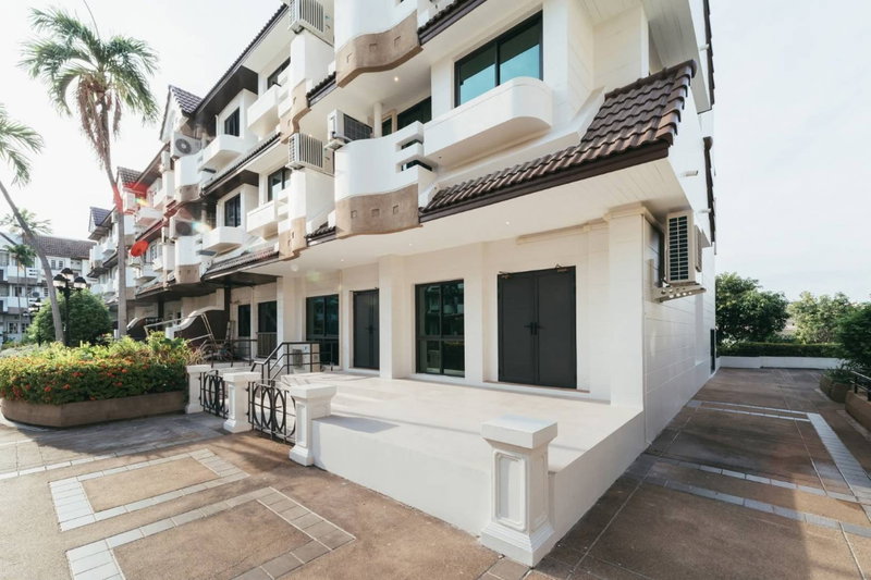 ทาวน์โฮมให้เช่า : ให้เช่าทาวน์โฮมหรู รีเจ้นท์ 71 เพลส (Regent 71 Place) ใจกลางเอกมัย–ทองหล่อ พร้อมเข้าอยู่!(TH6904)