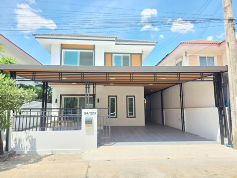 บ้านเดี่ยว 2ชั้น ตกแต่งรีโนเวทใหม่ ทำเลดี ถนนกว้างขวาง หมู่บ้านนนทวีวิลล์ 5  ถนนมิตรไมตรี 6/3-6/4 หนองจอก 
