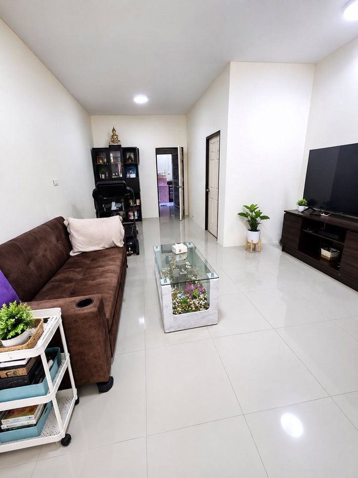 รูป ให้เช่าทาวน์โฮม ใกล้โรบินสัน บ่อวิน ศรีราชา - รูปที่ 2/14
