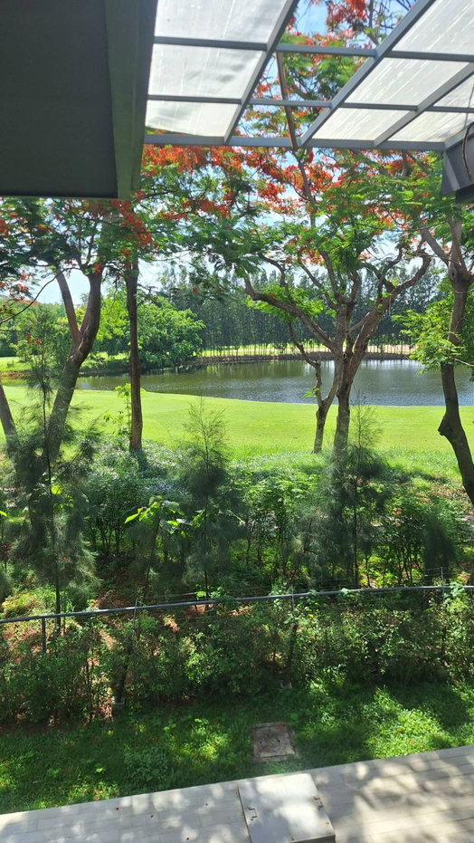 รูป ให้เช่าตึกพร้อมที่ดิน วิวสนามกอล์ฟเเละสวนสวย บรรยากาศพรีเมียม - รูปที่ 1/16