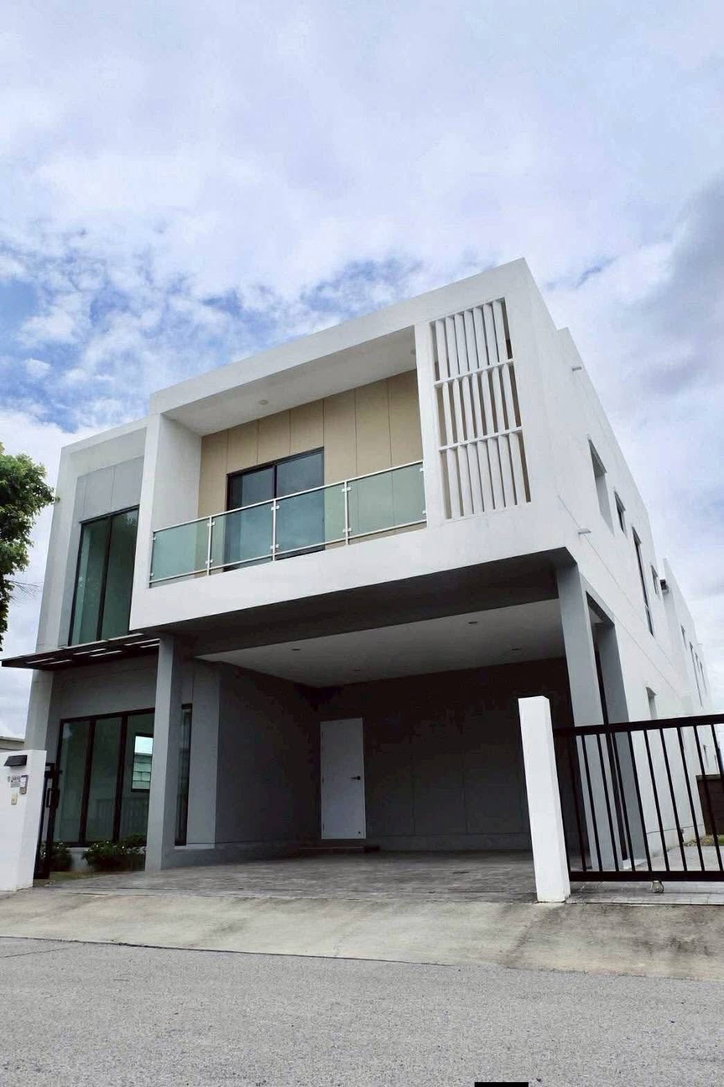 บ้านเดี่ยวสองชั้นในโครงการ พร้อมคลับเฮ้าส์และสระว่ายน้ำ #สันกำแพง ราคาเพียง 6.9 ล้านบาท #CSP100929