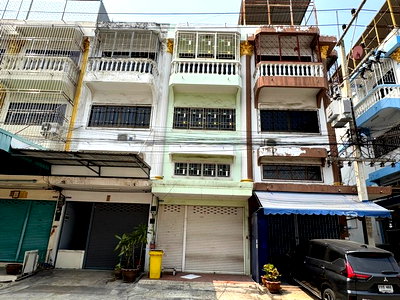 Shophouses for sale Muang Samut Sakhon Samut Sakhon : FOR SALE  COMMERCIAL BUILDING PROPERTY  4500000 BAHT.