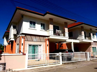 บ้านแฝด ศาลหลักเมืองจังหวัดอุดรธานี : ขายบ้าน 2 ชั้น พร้อมเฟอร์นิเจอร์ หมู่บ้านรุ่งเรือง 5 อุดรธานี 