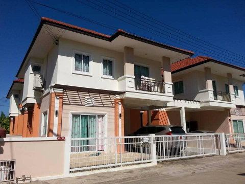 ขายบ้าน 2 ชั้น พร้อมเฟอร์นิเจอร์ หมู่บ้านรุ่งเรือง 5 อุดรธานี 