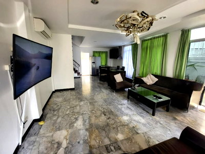 ทาวน์โฮม ศาลาว่าการเมืองพัทยา : 3 Storey Townhouse for Sale Wongamat North Pattaya