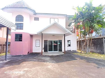 บ้านเดี่ยว ถนนรัชดา-รามอินทรา : บ้านเดี่ยว 105 ตร.วา เขตบางกะปิ กรุงเทพมหานคร 7M