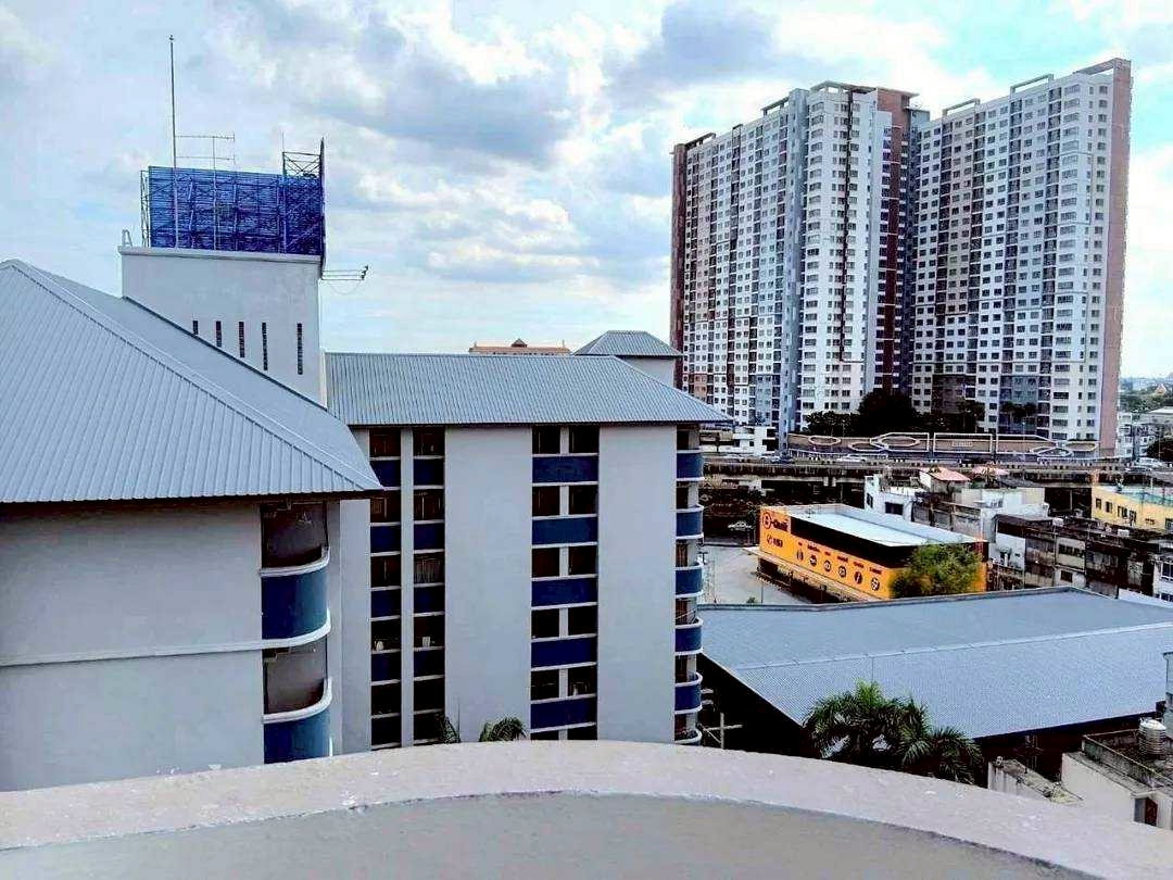 picture Thippharoek                         condo - 7/13
