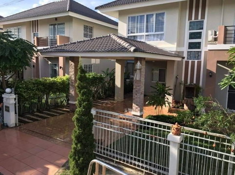 บ้านให้เช่า ในหมู่บ้าน กาญจน์กนกวิลล์ 10 สันผักหวาน หางดง-เชียงใหม่ พร้อมเข้าอยู่ ใกล้บิ๊กซีเหียะ (R1265) T.0946511456