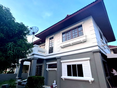 บ้านเดี่ยวให้เช่า : ให้เช่าบ้านเดี่ยว 2 ชั้น หมู่บ้านมณียา ซอยท่าอิฐ  พร้อมเข้าอยู่ ทำเลดี ใกล้รถไฟฟ้า