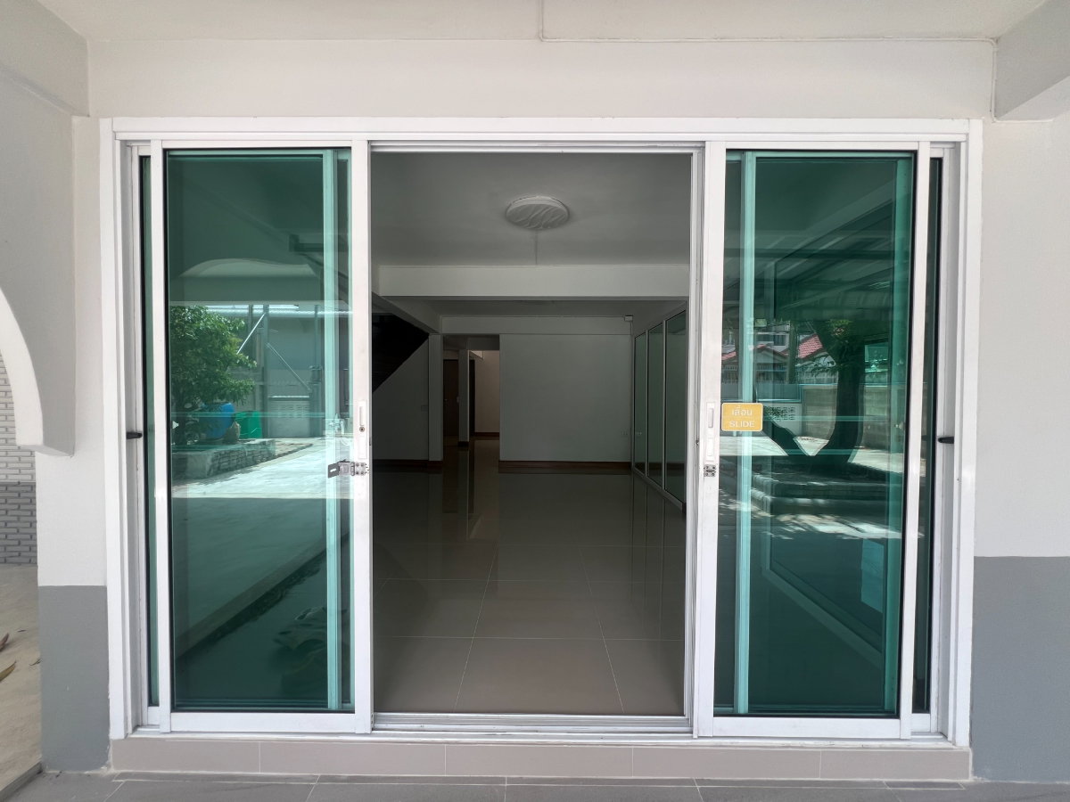 รูป ให้เช่าบ้านเดี่ยว 2 ชั้น ลาซาล 19 สุขุมวิท 105 รีโนเวทใหม่ ใกล้ BTS บางนา เหมาะทำโฮมออฟฟิศหรืออยู่อาศัย - รูปที่ 4/21