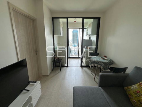1 Bed Large Room  High Fl.15+  City View Fully furnished  Good Location Close To MRT Lat Phrao 150 m. @ Nue Noble Ratchada Lat Phrao