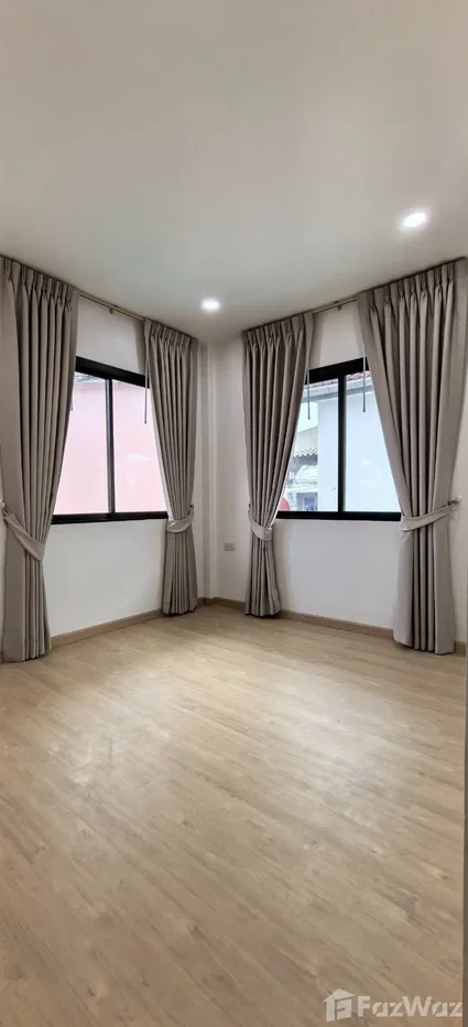 รูป ขาย บ้านเดี่ยว 4 ห้องนอน ในโครงการ หมู่บ้านชลลดา สายไหม  6489429 - รูปที่ 7/9