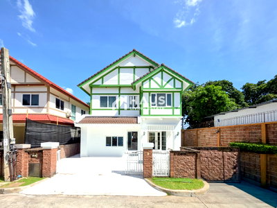 Houses for sale Chang Chui : Laddarom Ratchaphruek - Pinklao / 3 Bedrooms #HRP2086