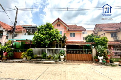บ้านเดี่ยว ลำลูกกา ปทุมธานี : ขายบ้านเดี่ยว2ชั้น เอซีเฮ้าส์ 3  ถนนไสวประชาราษฎร์ คลองสี่ 70.1 ตร.ว  ใกล้ห้างฟิวเจอร์พาร์ค รังสิต