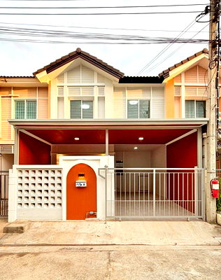 ขายทาวน์โฮม : บ้านสวย 4 ห้องนอน #หมู่บ้านพฤกษา วิลล์ 28  บางใหญ่  ใกล้เซ็นทรัล เวสเกต  ใกล้ MRT สถานีบางใหญ่