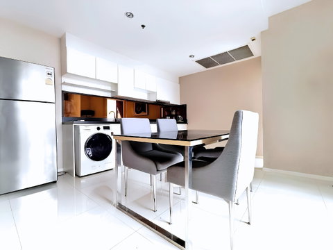 🔥 Up Ekamai - Large 67 sq.m. room for only 52,000 THB ✨ 2 bedroom, 25th floor, ready to move in.