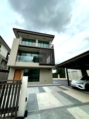 ขายบ้านเดี่ยว : ขายบ้านเดี่ยวหรู หมู่บ้าน AQ Arbor สวนหลวง ร.9 บ้านมือ1 ตกแต่งสวย!