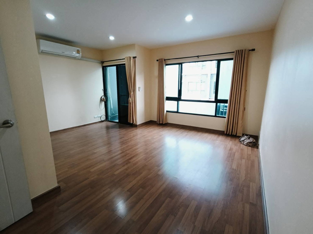 รูป ให้เช่าทาวน์โฮม 3 ชั้น หมู่บ้านคาซ่าซิตี้ วงแหวน–ลำลูกกา คลอง 5 ทำเลดี ติดถนนลำลูกกา - รูปที่ 10/20