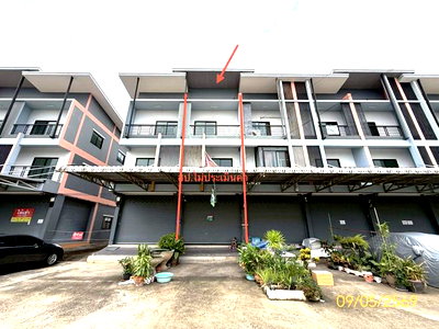 อาคารพาณิชย์ อมตะนคร : อาคารพาณิชย์ 17.2 ตร.วา โฮมอินทาวน์ ลำลูกกา ปทุมธานี 2.7M