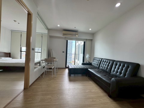 💖🏠 For rent , Fuse taksin 14,000