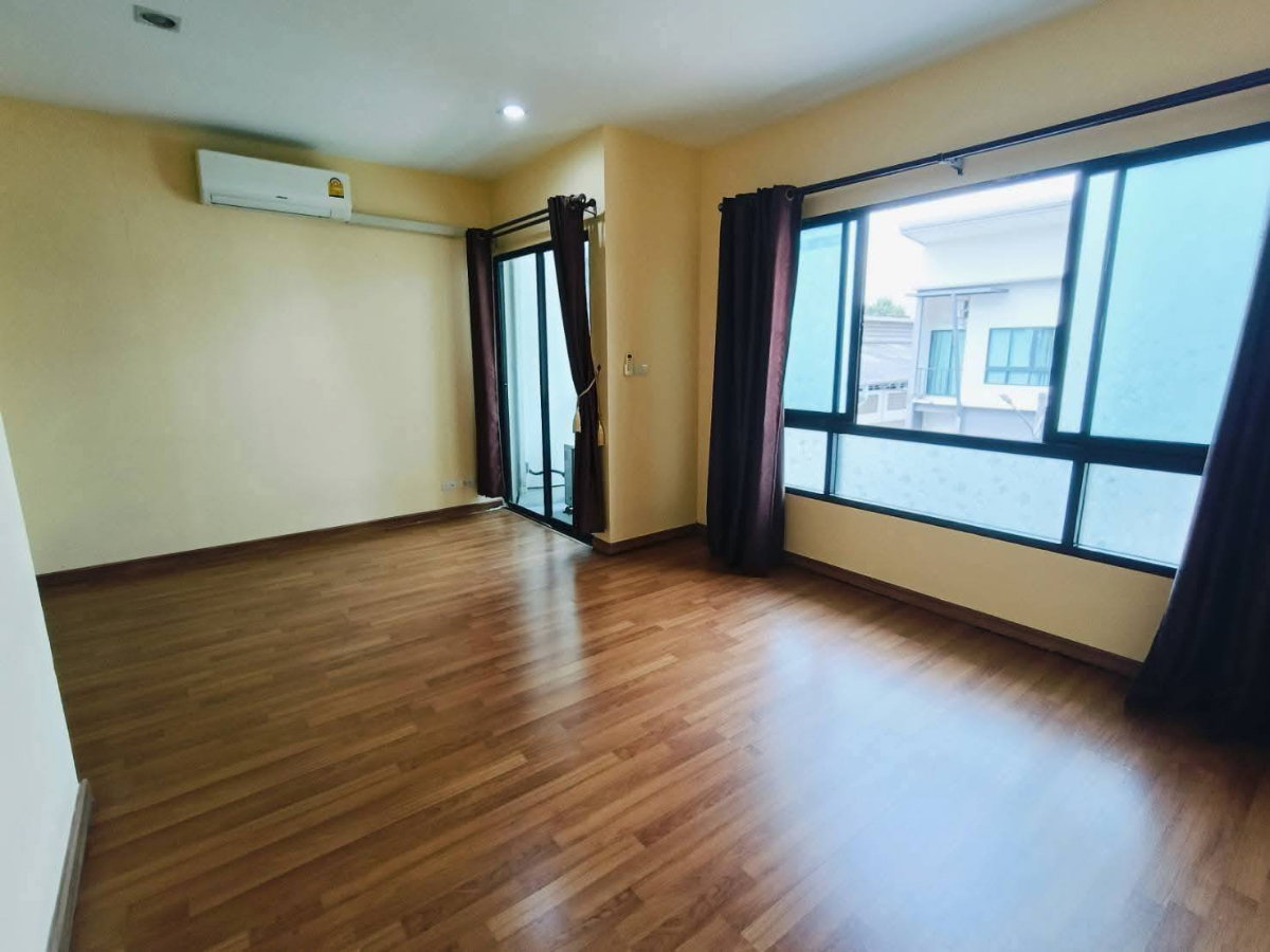 รูป ให้เช่าทาวน์โฮม 3 ชั้น หมู่บ้านคาซ่าซิตี้ วงแหวน–ลำลูกกา คลอง 5 ทำเลดี ติดถนนลำลูกกา - รูปที่ 15/20