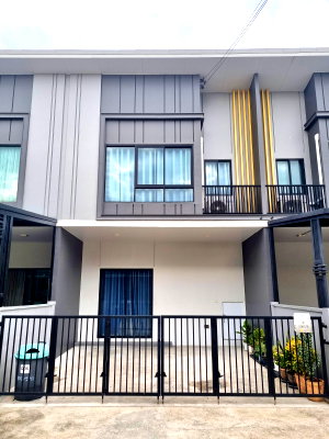 Townhouses for sale : the thamm ratchaphruek - sirindhorn