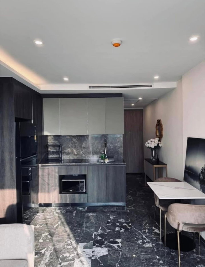 รูป 🏡 Rare Unit ย่านทองหล่อ | ห้องใหญ่ 43 ตร.ม. พร้อมห้องน้ำหินอ่อนและอ่างอาบน้ำ 📍 168 Sukhumvit 36 (Luxury Low-Rise Residence) - รูปที่ 2/7