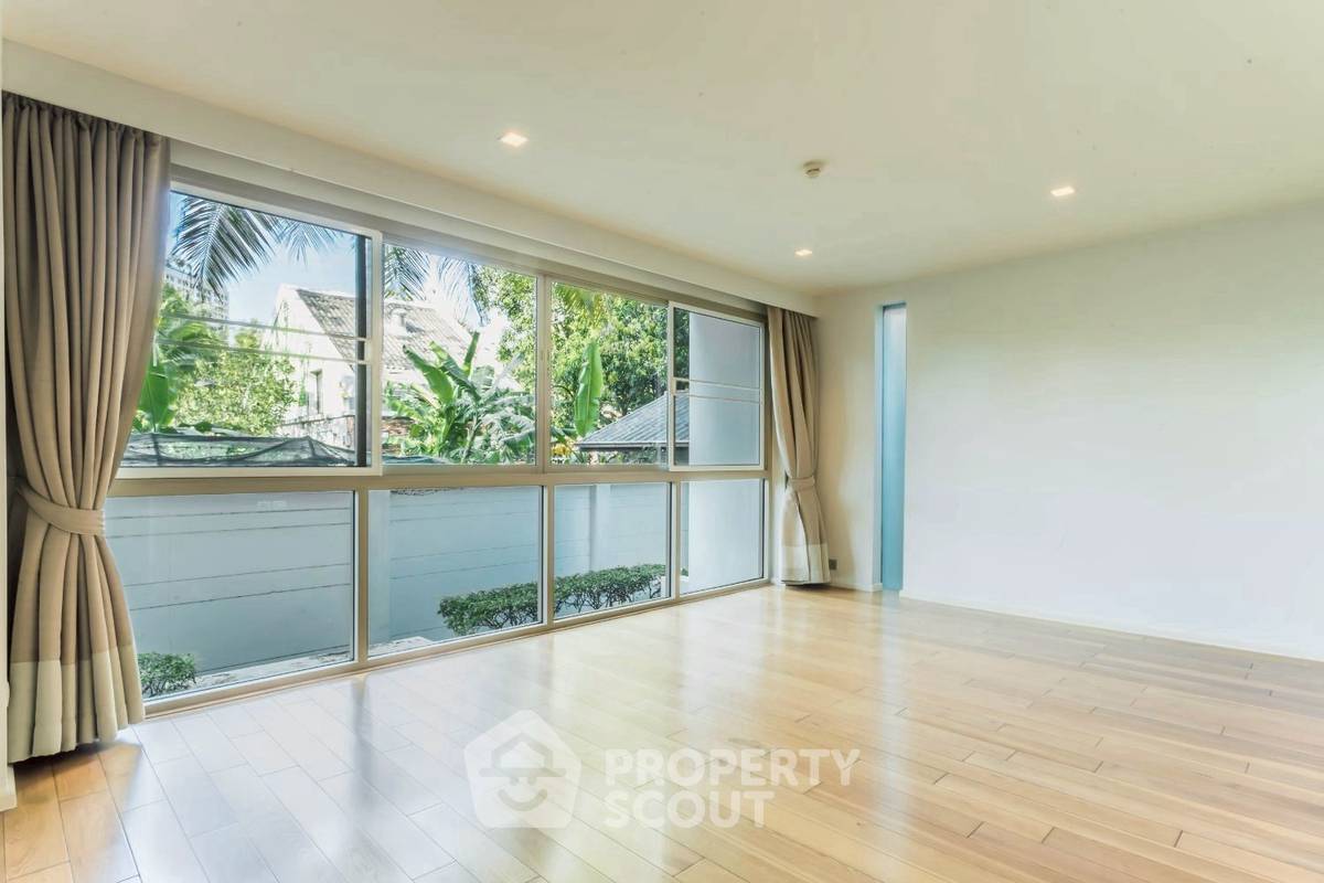 รูป คอนโด 4 ห้องนอน 438 ตร.ม. ขาย Ficus Lane Condominium ใกล้ BTS พระโขนง 200 ม. (ID 3028834) - รูปที่ 10/16