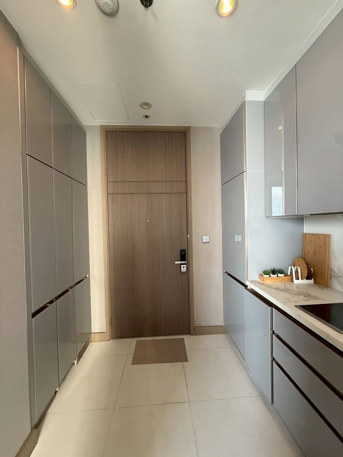 picture For rent: The esse @ singha complex, 33rd floor. - 31/34
